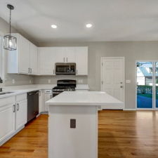 https://myrentalspot-bucket.s3.us-west-2.amazonaws.com/images/properties/120/17459375456810e489e8264_225x225.jpg