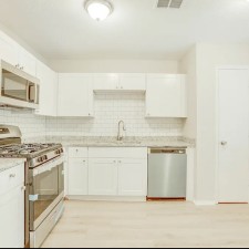 632 Northeast Juanita Court