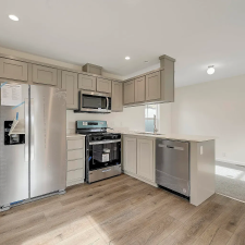 https://myrentalspot-bucket.s3.us-west-2.amazonaws.com/images/properties/57/17471412366823427457fb1_225x225.webp